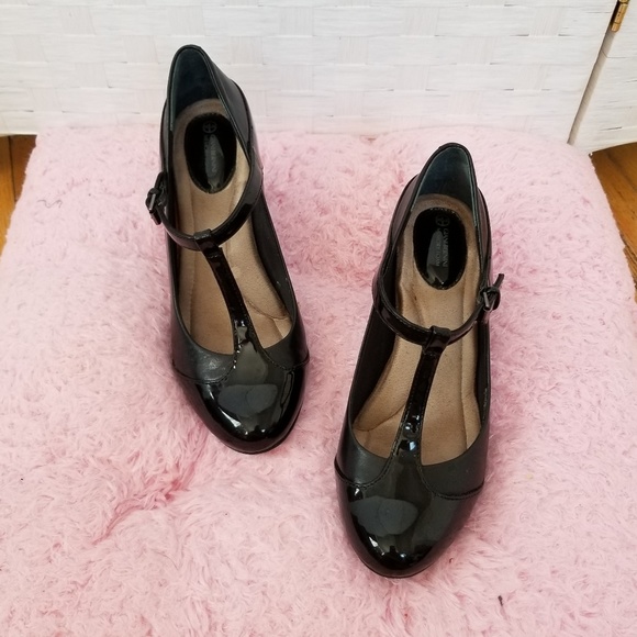 vineza memory foam mary jane pumps